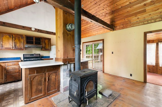 1102 Route 100, Wardsboro, VT 05355
