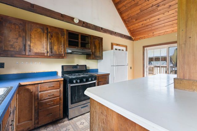 1102 Route 100, Wardsboro, VT 05355
