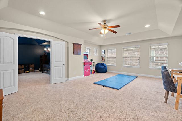 9409 Blackpine Court, Lantana, TX 76226