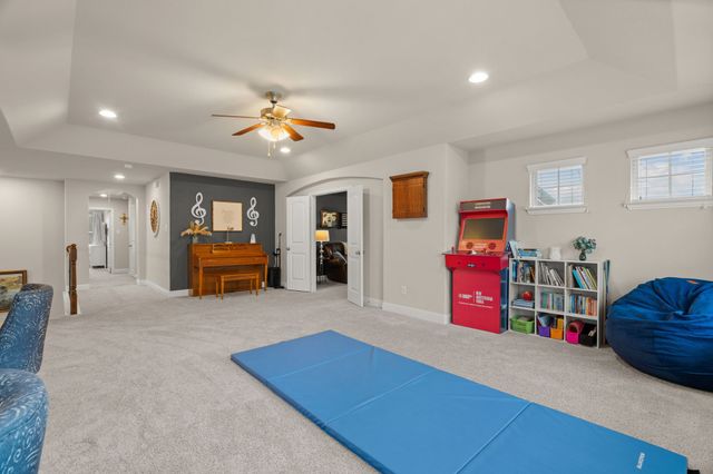 9409 Blackpine Court, Lantana, TX 76226