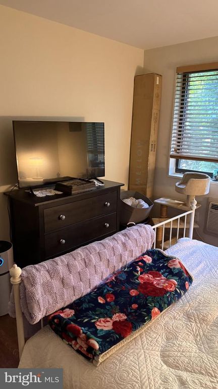 Image 13 of property listing at 500 THAYER AVE #303, Silver Spring, MD 20910