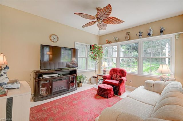 2304 Lyndhurst Avenue, Winston-salem, NC 27103