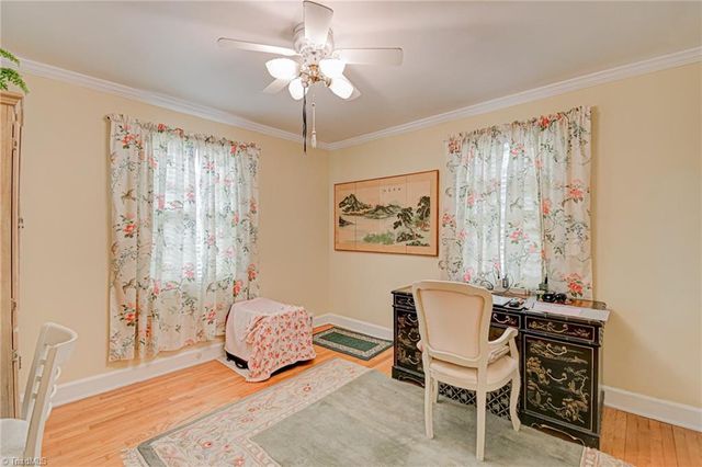 2304 Lyndhurst Avenue, Winston-salem, NC 27103