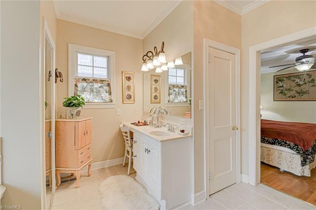 2304 Lyndhurst Avenue, Winston-salem, NC 27103
