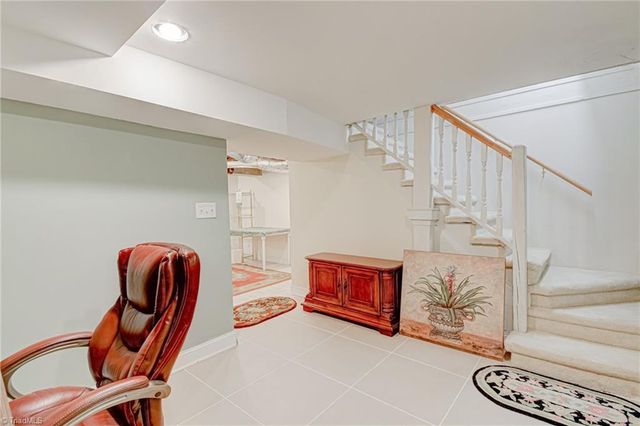 2304 Lyndhurst Avenue, Winston-salem, NC 27103