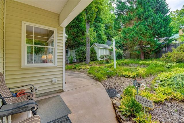 2304 Lyndhurst Avenue, Winston-salem, NC 27103