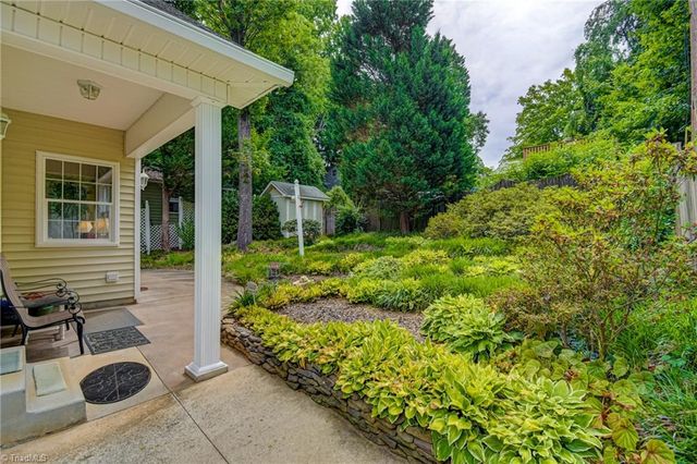 2304 Lyndhurst Avenue, Winston-salem, NC 27103