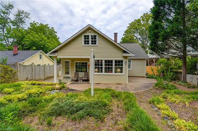 2304 Lyndhurst Avenue, Winston-salem, NC 27103