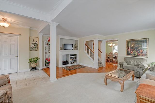 2304 Lyndhurst Avenue, Winston-salem, NC 27103