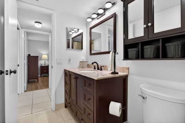 6239 Coral Lake Drive 403, Margate, FL 33063