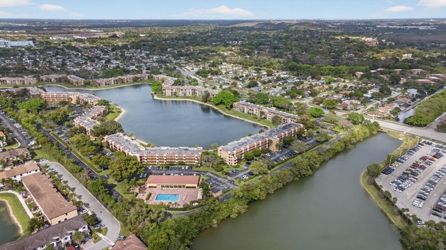 6239 Coral Lake Drive 403, Margate, FL 33063