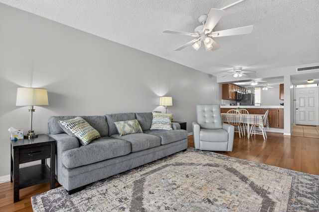 6239 Coral Lake Drive 403, Margate, FL 33063