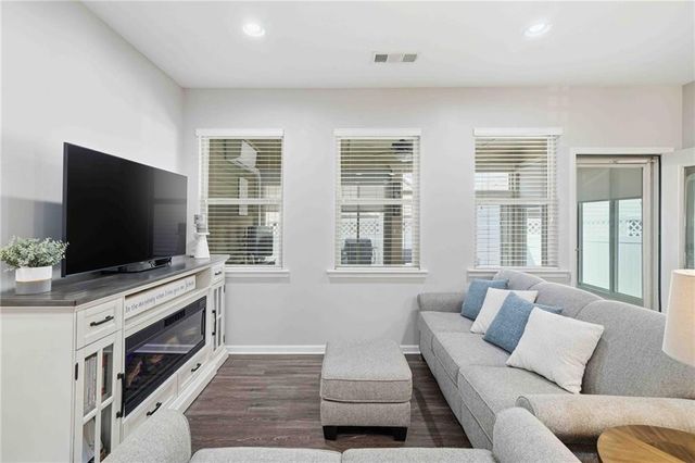 516 Riverview Lane, Canton, GA 30114