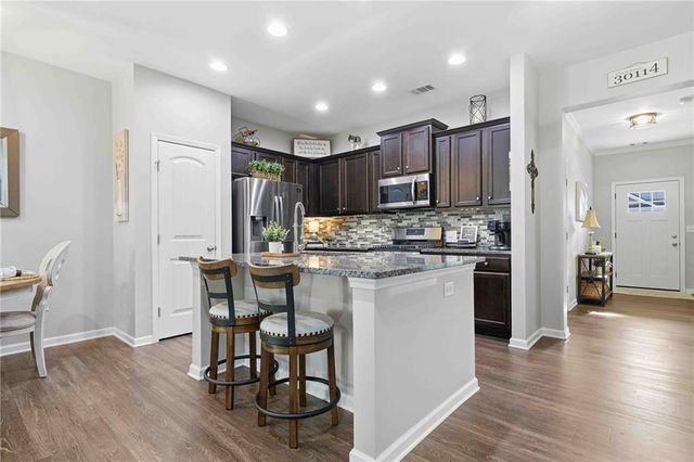 516 Riverview Lane, Canton, GA 30114