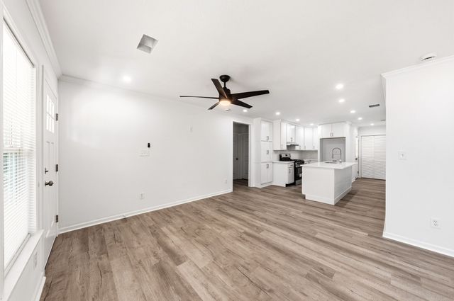 1630 Hansboro Avenue, Dallas, TX 75224