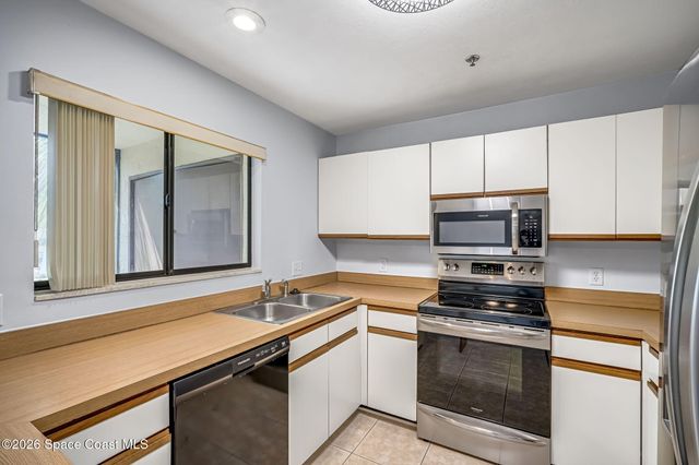 7815 Maplewood Drive 701, Melbourne, FL 32904