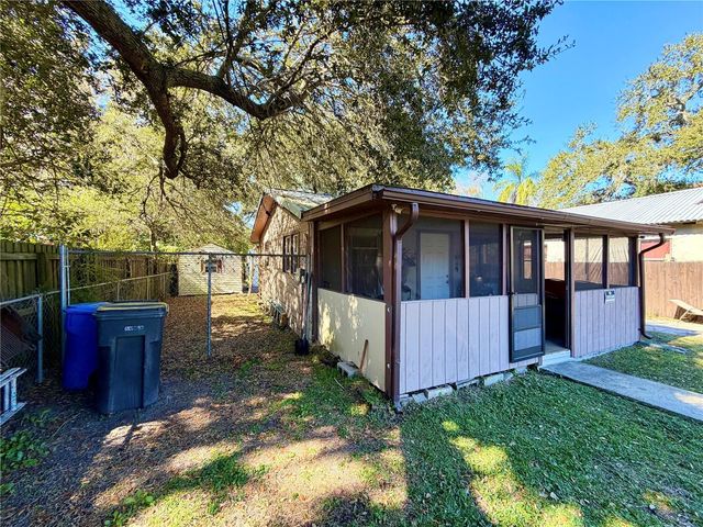 2318 HIBISCUS AVENUE, Seffner, FL 33584