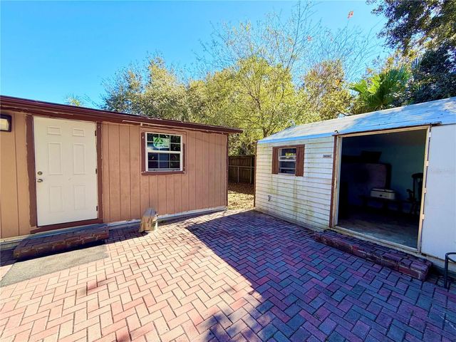 2318 HIBISCUS AVENUE, Seffner, FL 33584