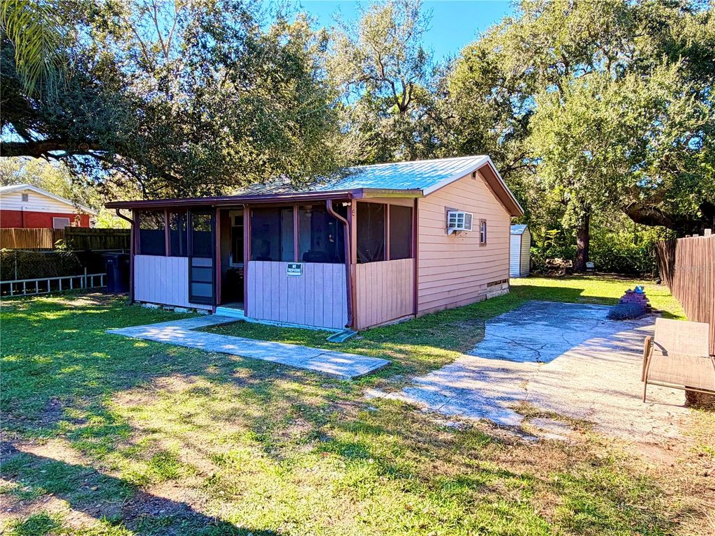 2318 HIBISCUS AVENUE, Seffner, FL 33584