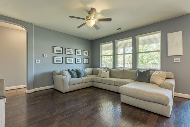 1318 Clark Brothers DR, Buda, TX 78610