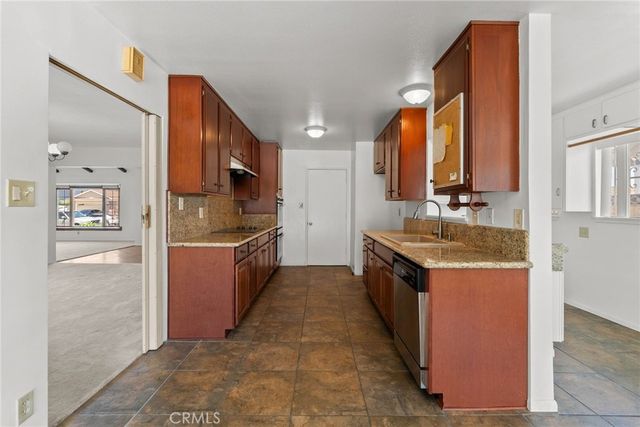 620 Janetwood Dr, Oxnard, CA 93030