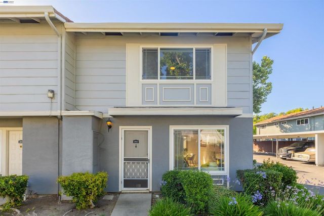4861 SAGINAW CIR, Pleasanton, CA 94588