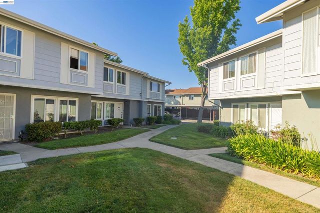 4861 SAGINAW CIR, Pleasanton, CA 94588
