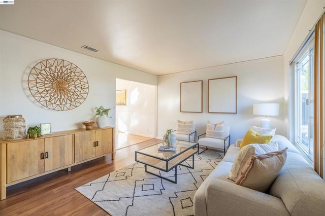 4861 SAGINAW CIR, Pleasanton, CA 94588