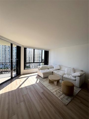 520 Brickell Key Dr A913, Miami, FL 33131