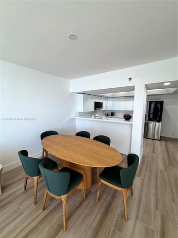 520 Brickell Key Dr A913, Miami, FL 33131