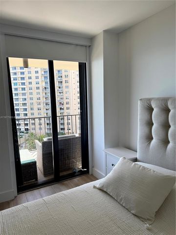 520 Brickell Key Dr A913, Miami, FL 33131