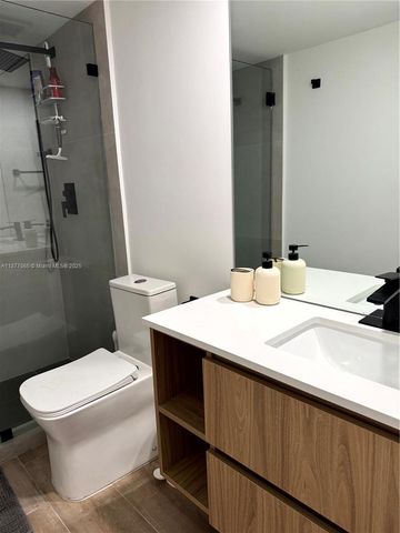 520 Brickell Key Dr A913, Miami, FL 33131