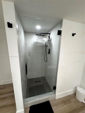 520 Brickell Key Dr A913, Miami, FL 33131