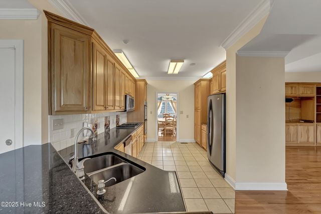 240 Drake Landing, New Bern, NC 28560