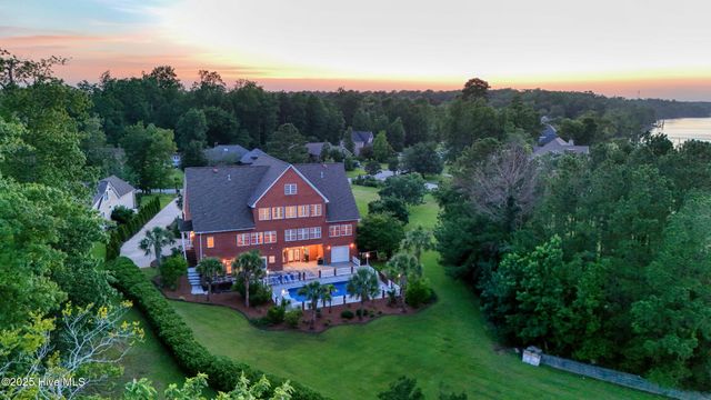 240 Drake Landing, New Bern, NC 28560