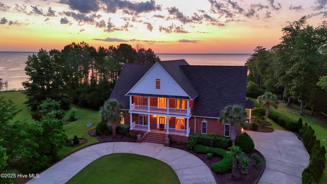 240 Drake Landing, New Bern, NC 28560