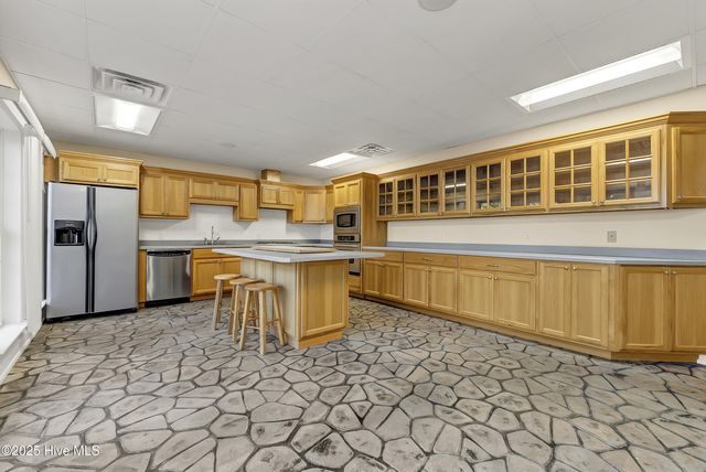 240 Drake Landing, New Bern, NC 28560