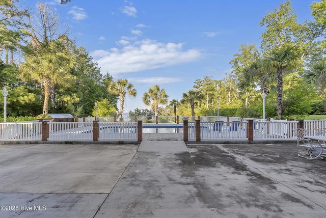 240 Drake Landing, New Bern, NC 28560