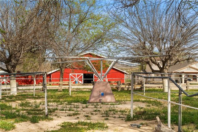 14433 Roy Rogers Ranch, Oro Grande, CA 92368