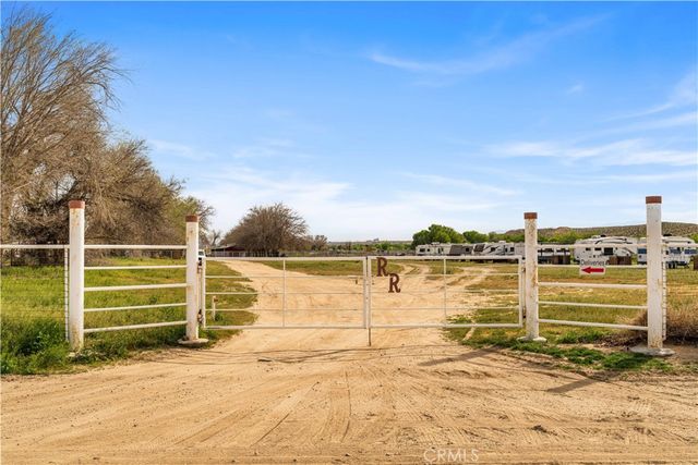 14433 Roy Rogers Ranch, Oro Grande, CA 92368