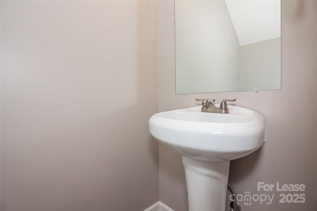 9209 Simonton Drive, Charlotte, NC 28269