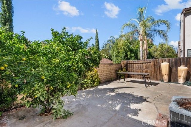 9447 Hendrix, North Hills (los Angeles), CA 91343