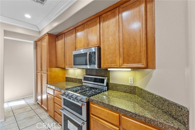 9447 Hendrix, North Hills (los Angeles), CA 91343