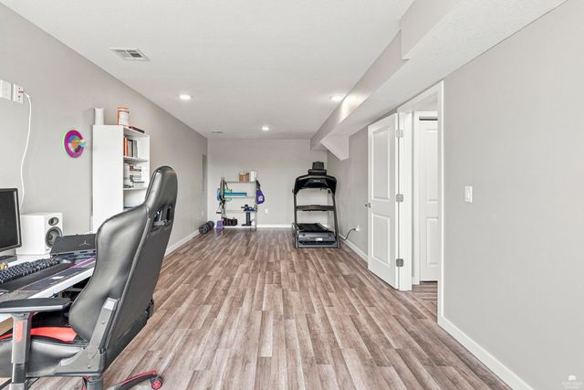 8867 Regina Lane, Manhattan, KS 66502