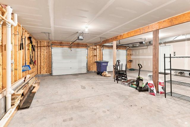 8867 Regina Lane, Manhattan, KS 66502