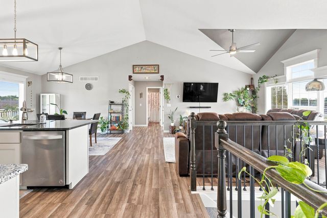 8867 Regina Lane, Manhattan, KS 66502