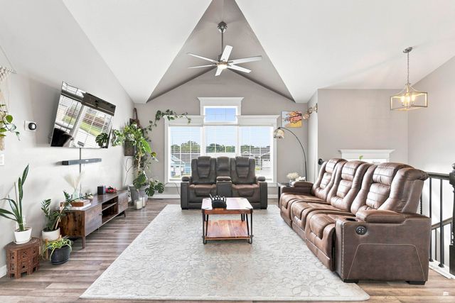 8867 Regina Lane, Manhattan, KS 66502