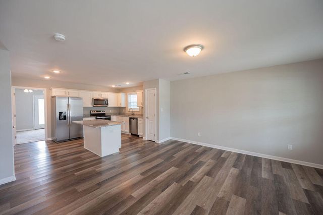2015 Dolly Drive, Richmond, KY 40475