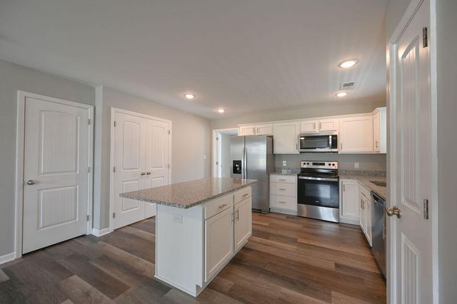 2015 Dolly Drive, Richmond, KY 40475