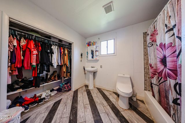 8223 S CALLE AZTECA --, Guadalupe, AZ 85283